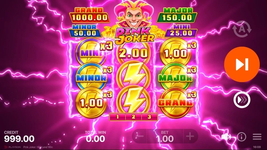 Снимок игрового слота Pink Joker Hold and Win с классической решеткой 3x3, украшенной сочными фруктовыми символами.